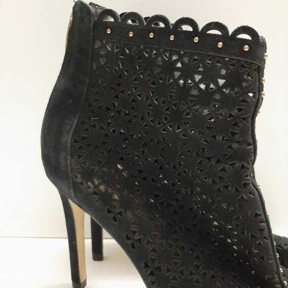 MARC FISHER Peep-Toe Stiletto Heel Ankle Bootie Perforated Black Suede Sz 8.5 M - Picture 4 of 16